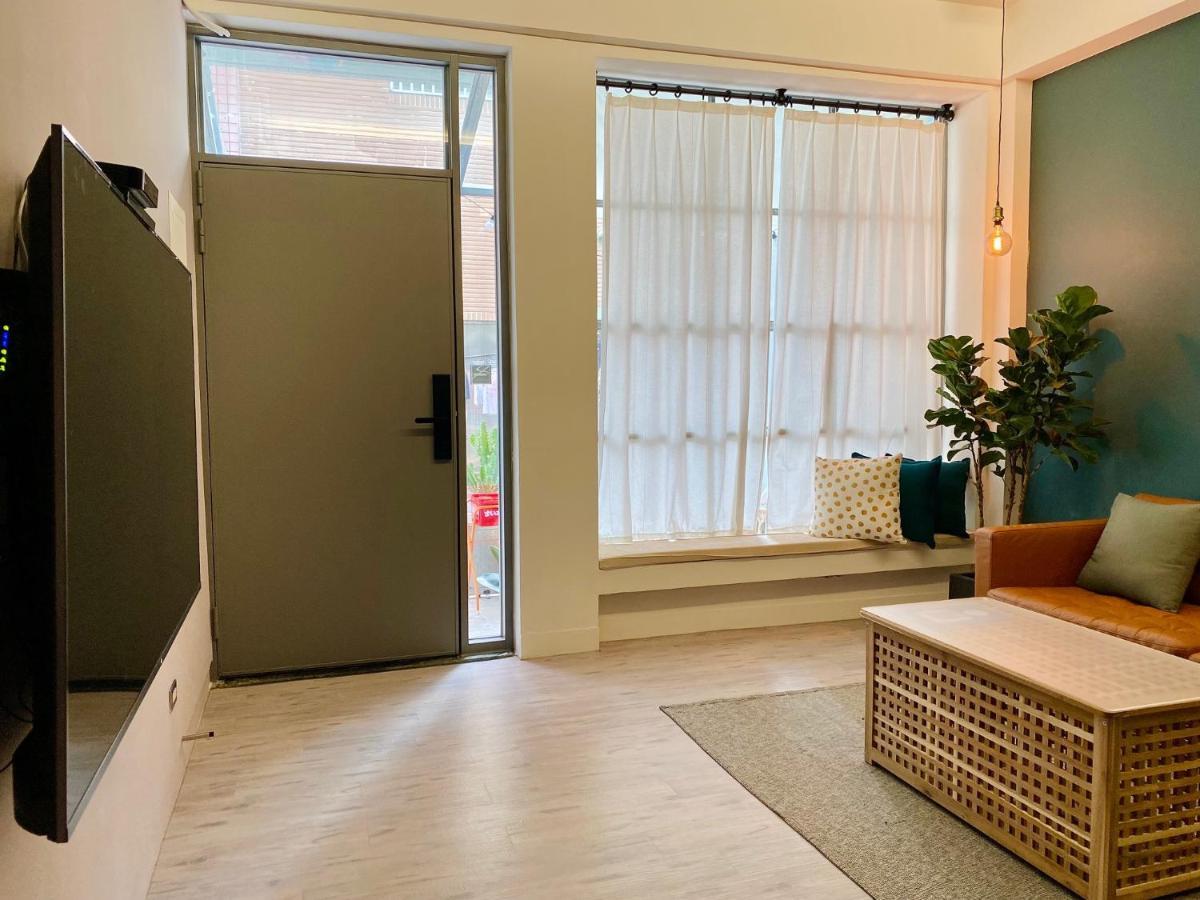 安平言寓包棟旅宿 Ian Apt Tainan Buitenkant foto